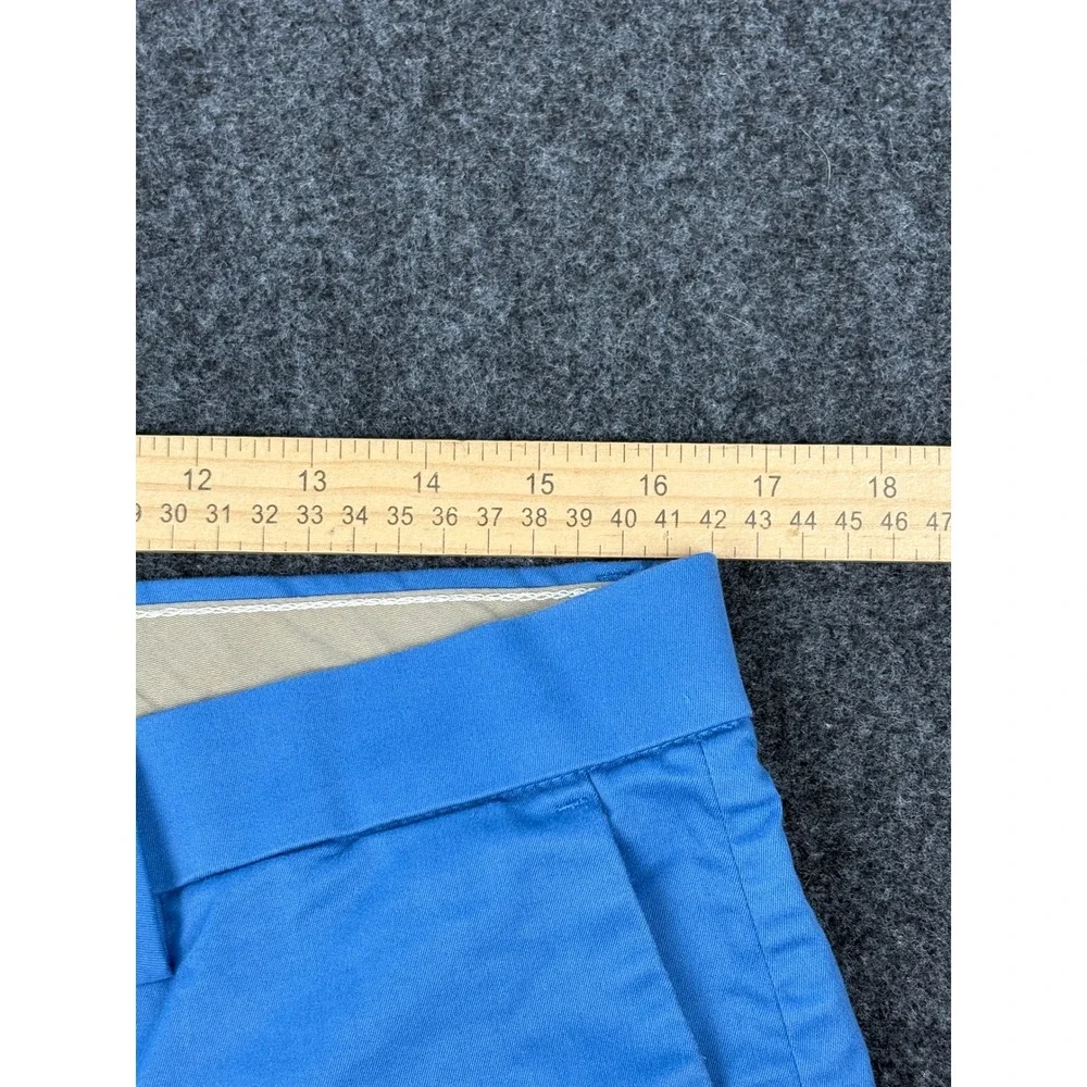 Banana Republic Mens 9 Inch Chino Shorts Size 33 Sky Blue Flat Front Casual
